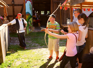 Kindergeburtstag Bogenschießen Armbrustschießen