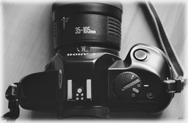 Es gibt keine Möglichkeit, selbst fotografisch einzugreifen. Die Kamera gibt einem keine Informationen darüber, was sie eigentlich tut.
