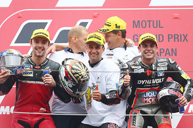 Jonas Folger, Johann Zarco und Sandro Cortese auf dem Moto2 Podest in Japan