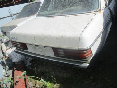 オールド―メルセデス―ベンリサイクル専門センター車輛―各種部品