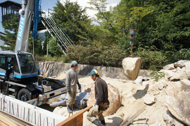 ・ 建築基礎工事の造成時に地中から発生した石