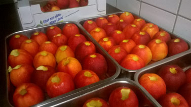 Backäpfel in der Vorbereitung.