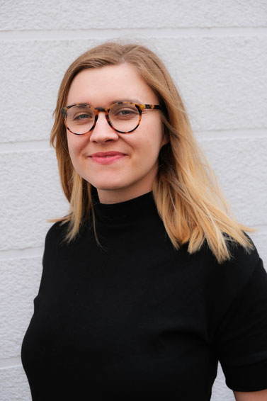 Portrait Karina Mecik, Scrum Master und Projekt Management | Unterschied & Macher
