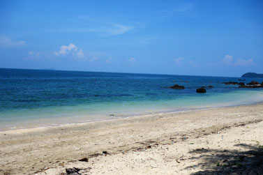 Strand und Meer auf Koh Jum