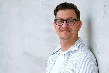 (co) Thomas Leibe