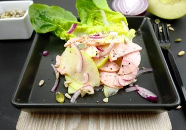 Wurst-Apfel-Salat