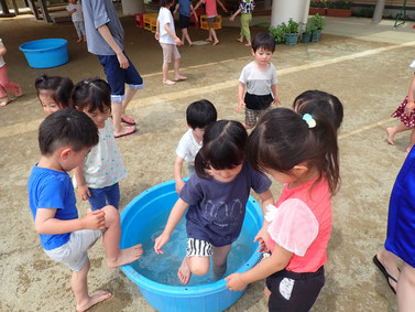 冷たくて気持ちいい〜