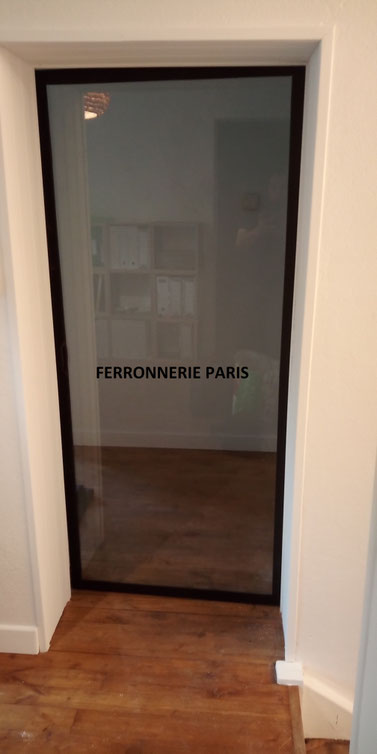 Porte vérriere en fer
