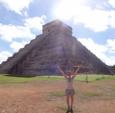 Kukulcan Pyramide / Chichen Itza / Yucatan