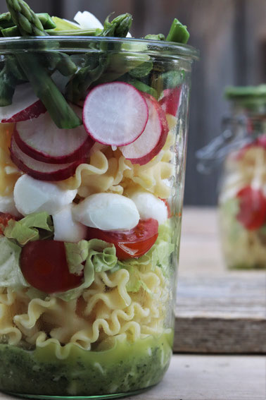 Salat im Glas