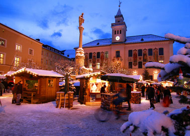 Olles Leiwand spielt live Musik von Ambros, Danzer, STS und anderen (Austropop) am Christkindlmarkt Bad Reichenhall