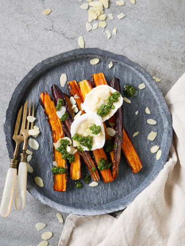 Gegrillte Karotten / Ziegenkäse / Basilikumpesto