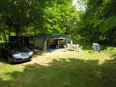 Camping *** Le Moulin des Donnes, Lot, les locations de caravanes