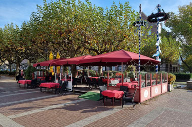 Windschutzanlage in einer Fußgängerzone