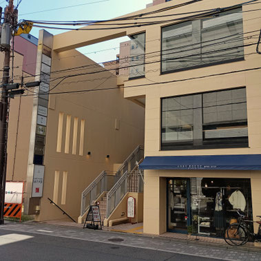 烏丸アネックス正面