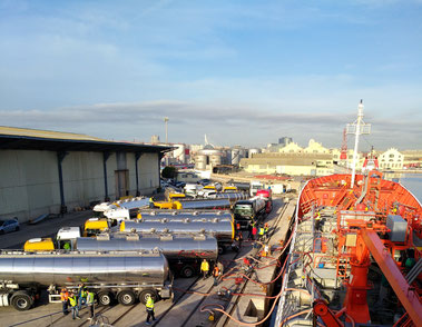 Loading Wine Vessel