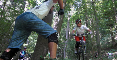 Individuelles Coaching auf dem e-MTB in der e-motion e-Bike Welt München West