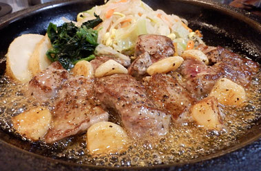 牛の家,池袋,牛肉,ステーキ,まるごとニンニクステーキ