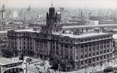 画像:大正時代に建設された3代目旧大阪庁舎(市役所) 現在の庁舎は5代目の庁舎