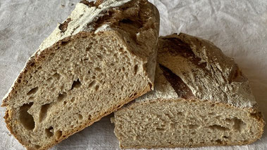 Brot aus Sauerteigrest mit Kochstück