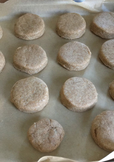 Wholemeal flour scones