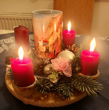Weihnachten kommt schneller wieder...die Tage werden schon wieder kürzer... ;-)