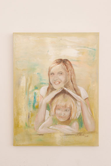 Well guarded.. by mom, 60 x 80 cm, 2017