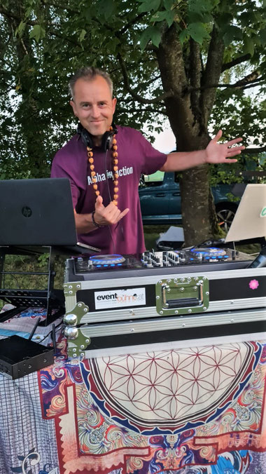 EcstaticDance DiscJockey