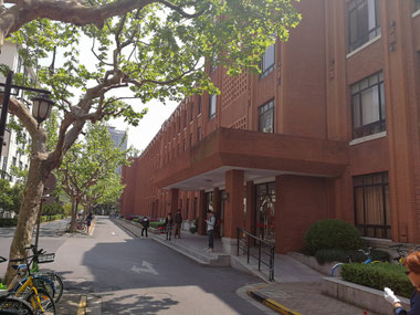 中国語学留学　華東師範大学（上海）　物理楼
