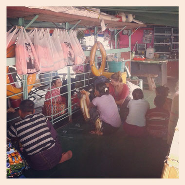 Sur le bateau pour Myaungmya, Birmanie, 28.01.2014
