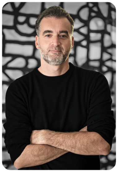 Mario Corrado // Freelance Filmmaker, Videographer & Video Journalist based in Rome ⚡️ Experienced 1st AD for Film and TV productions.