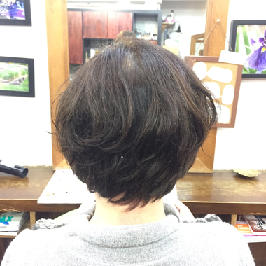 癖毛を活かすのにパーマは最良の手段