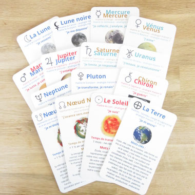 Jeu livré dans son pochon organza - réalisation ceciliastrologue