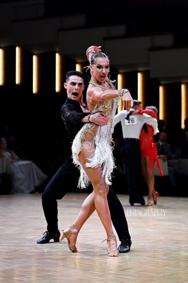 Sieger der HGR - Sofiia Chernikova & Danila Sitovs