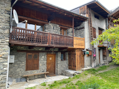 vue extérieure de la facade du chalet