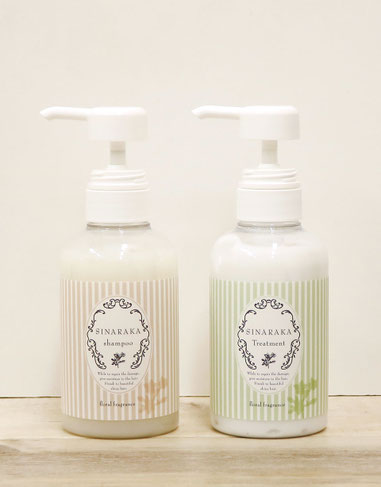 SINARAKA シャンプー トリートメントセット 各300ml SINARAKA®（シナラカ）シリーズ セット購入 · 医療用ウィッグ