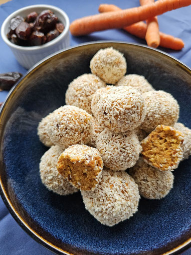 Carrot-Cake Energy Balls