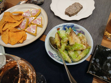 友人作成の春を呼ぶ蕾菜の揚げものも最高です