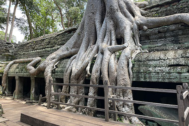 タプローム寺院