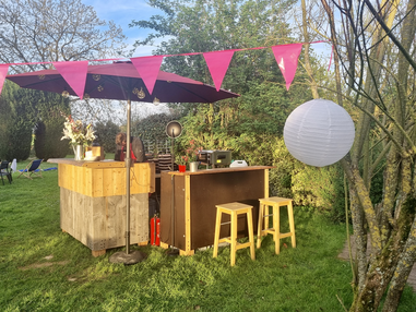 Voici l'installation du Bar à Pizzas de Walter, traiteur évènementiel, avec la formule "Authentique" idéale pour une soirée entre amis, un évènement d'entreprise, un moment convivial en famille...