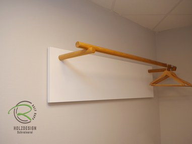 Praxiseinrichtung nach Maß von Schreinerei - Holzdesign Rapp Geisingen