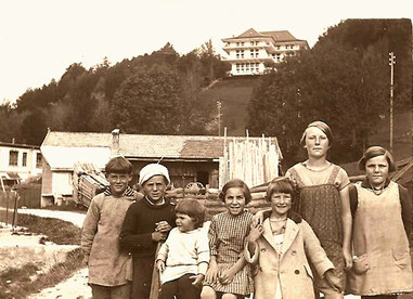 Die Villa Bunau-Varilla dient als Kulisse für die Spiele der Kinder des Dorfes Le Pont