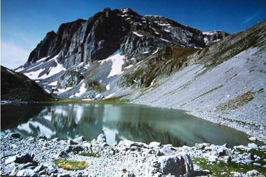 Dragon Lake