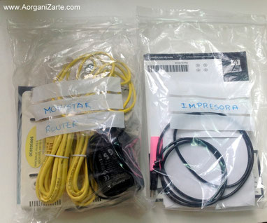 utiliza bolsas transparentes para agrupar objetos por familia - www.aorganizarte.com