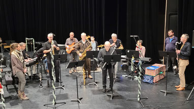 Ecole de musique EMC à Crolles : Orchestre de jazz nommé L’Atelier Jazz, lors d’un concert. 