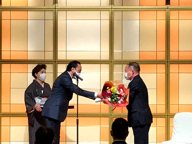 四代目会長 東原寛二様