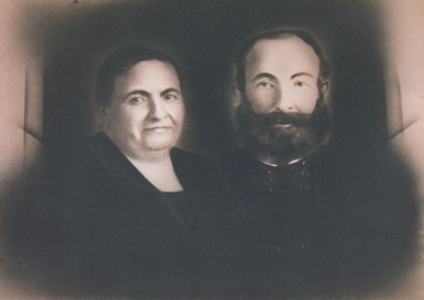 Die Eltern von Peter Geib, Johann Geib und Elisabeth geb. Bernhard, wohnhaft in Wemmetsweiler. Über die Vorfahren von Peter Geib gibt es keine gesicherten Erkenntnisse. Vermutlich kamen sie von Züsch über Hüttigweiler nach Wemmetsweiler.