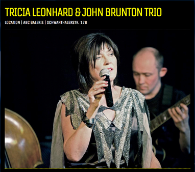 Trio, Tricia Leonard (Gesang), John Brunton (Gitarre) und Charly Thomass - ABC Westside Galerie