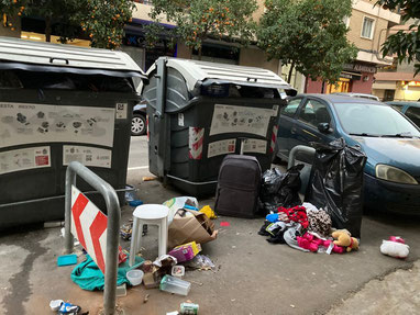 Contenedores de la Calle Chiva de Valencia