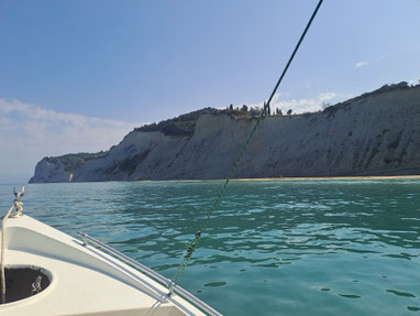 Günstige PREMIUM Yacht Charterversicherung inklusive Charter Ausfallversicherung, Gepäckversicherung, Charter Kautionsversicherung und Charter Reiserücktrittsversicherung. Hier alle Fragen und unsere Antworten